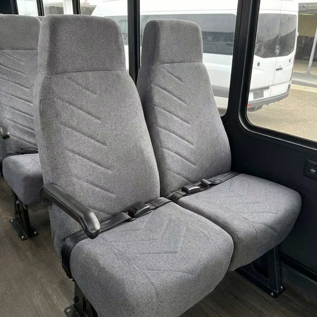casselberry 18 passenger minibus high back seats
