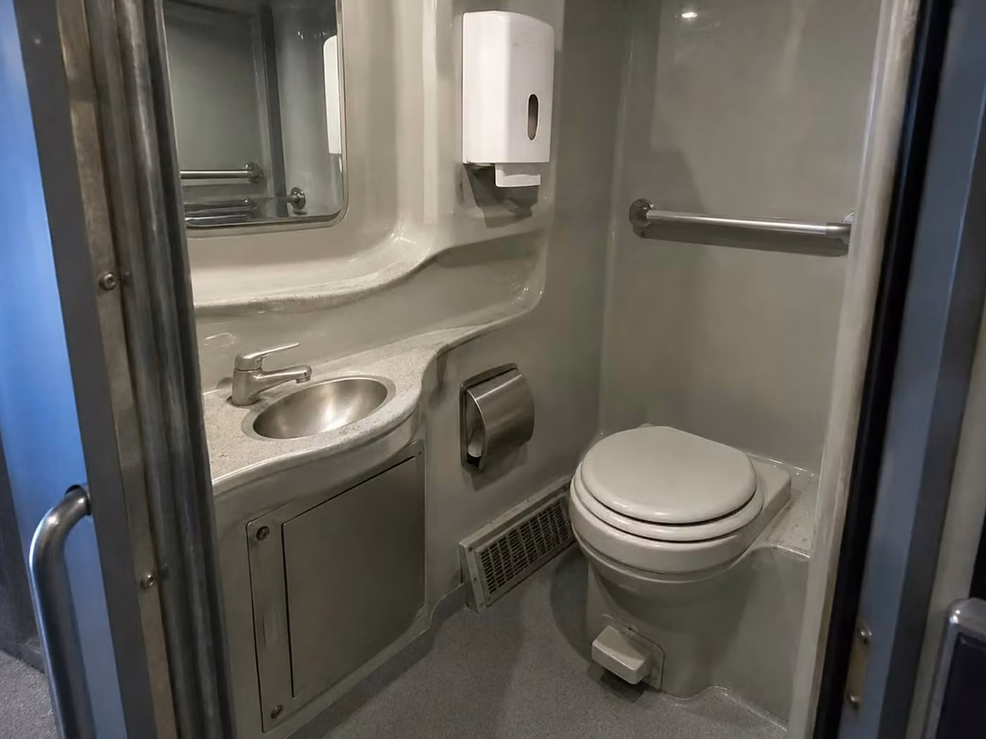 casselberry charter bus onboard restroom