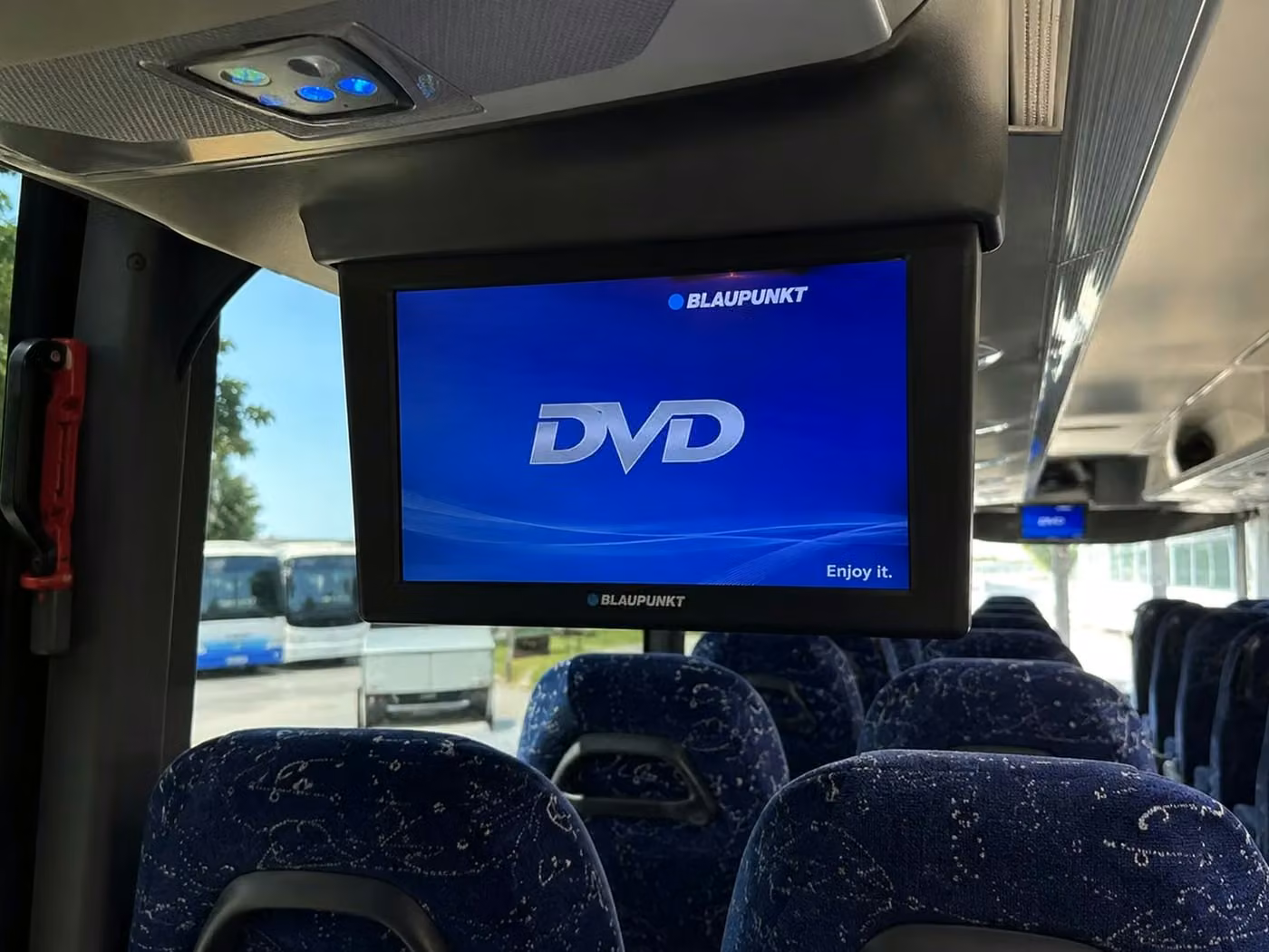 casselberry charter bus tv monitors