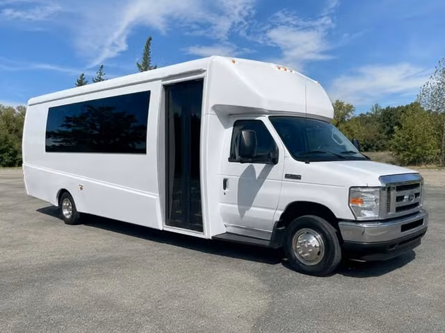 casselberry charter bus rental